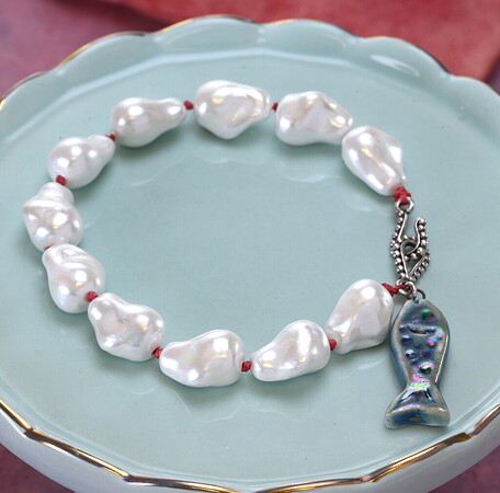 Knotted Pearl Bracelet
