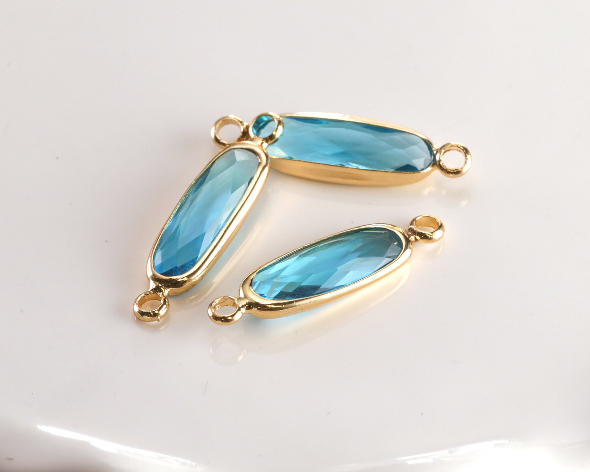 Capri Crystal Elongated Oval Link in Gold Finish Bezel 22x6mm