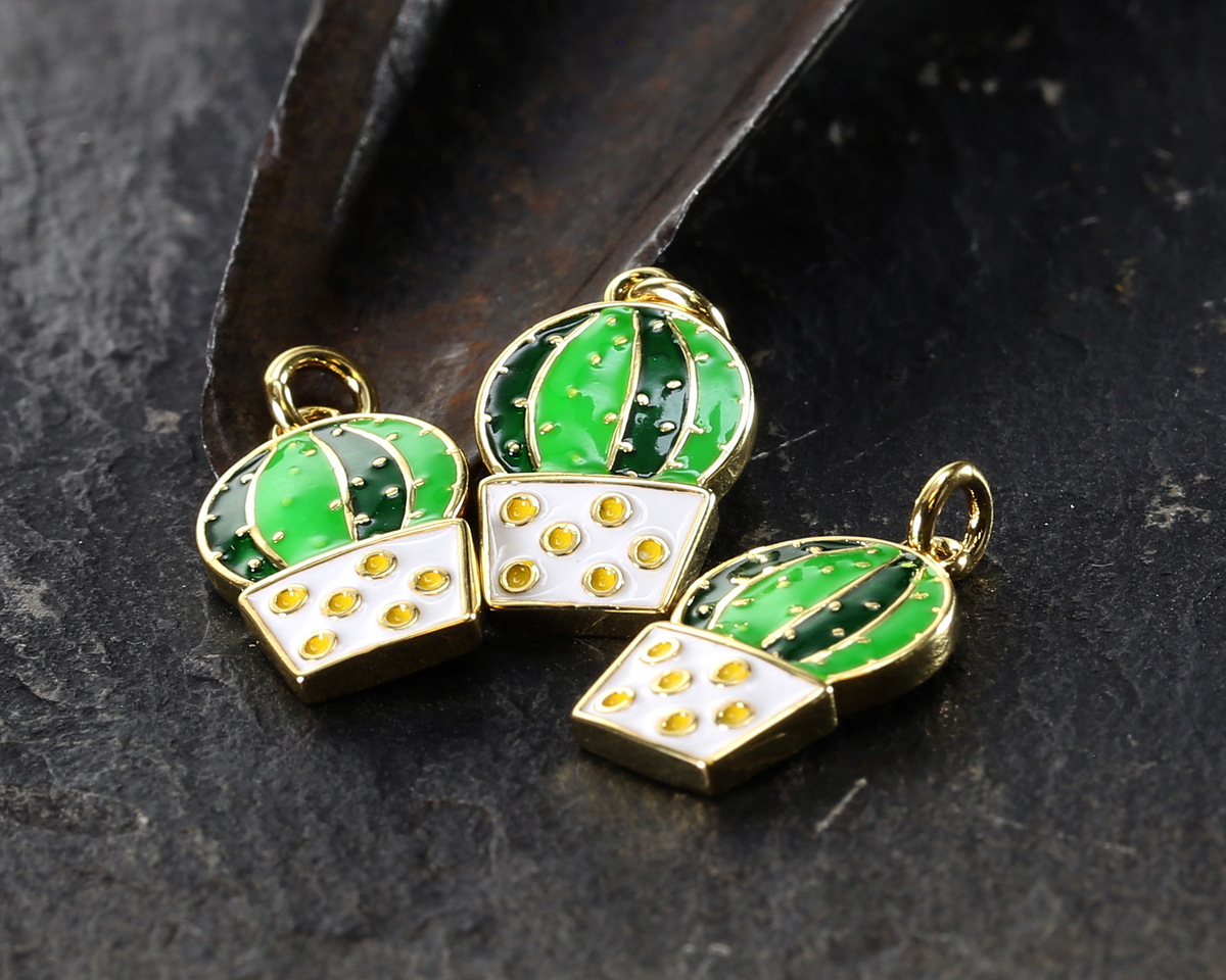 18k Gold (plated) Enamel Barrel Cactus Focal 9x15mm