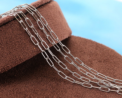 Stainless Steel Small Paperclip Chain, 7.9x2.3mm links, 5' Package