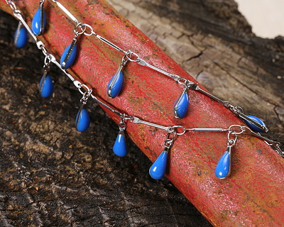 Zola Elements Silver Finish Bar Chain w/ Blue Teardrops