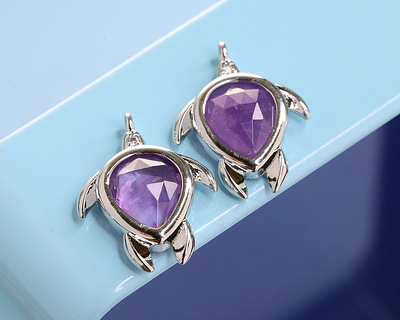 Amethyst w/ Silver Finish Sea Turtle Focal 15x19mm