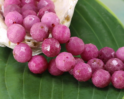 Ruby (A) Microfaceted Round 10mm