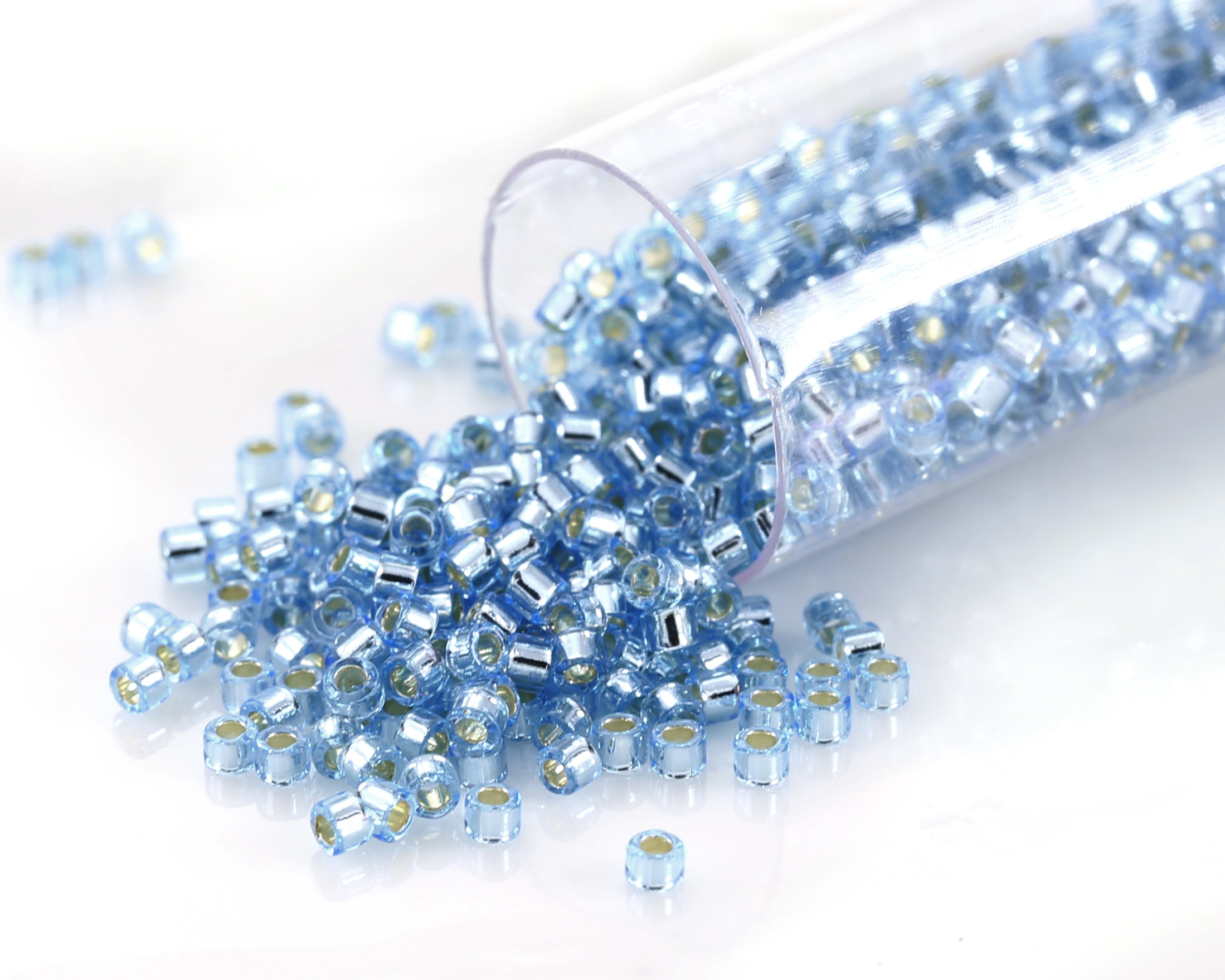 Miyuki Delica Silver Lined Aqua (DB0044) 11/0 Seed Bead