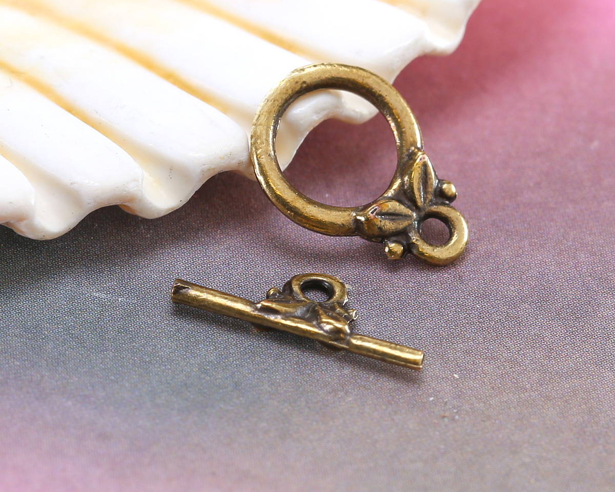 Mykonos Antique Brass (plated) Olive Leaf Toggle Clasp 10x14mm, Bar 15mm