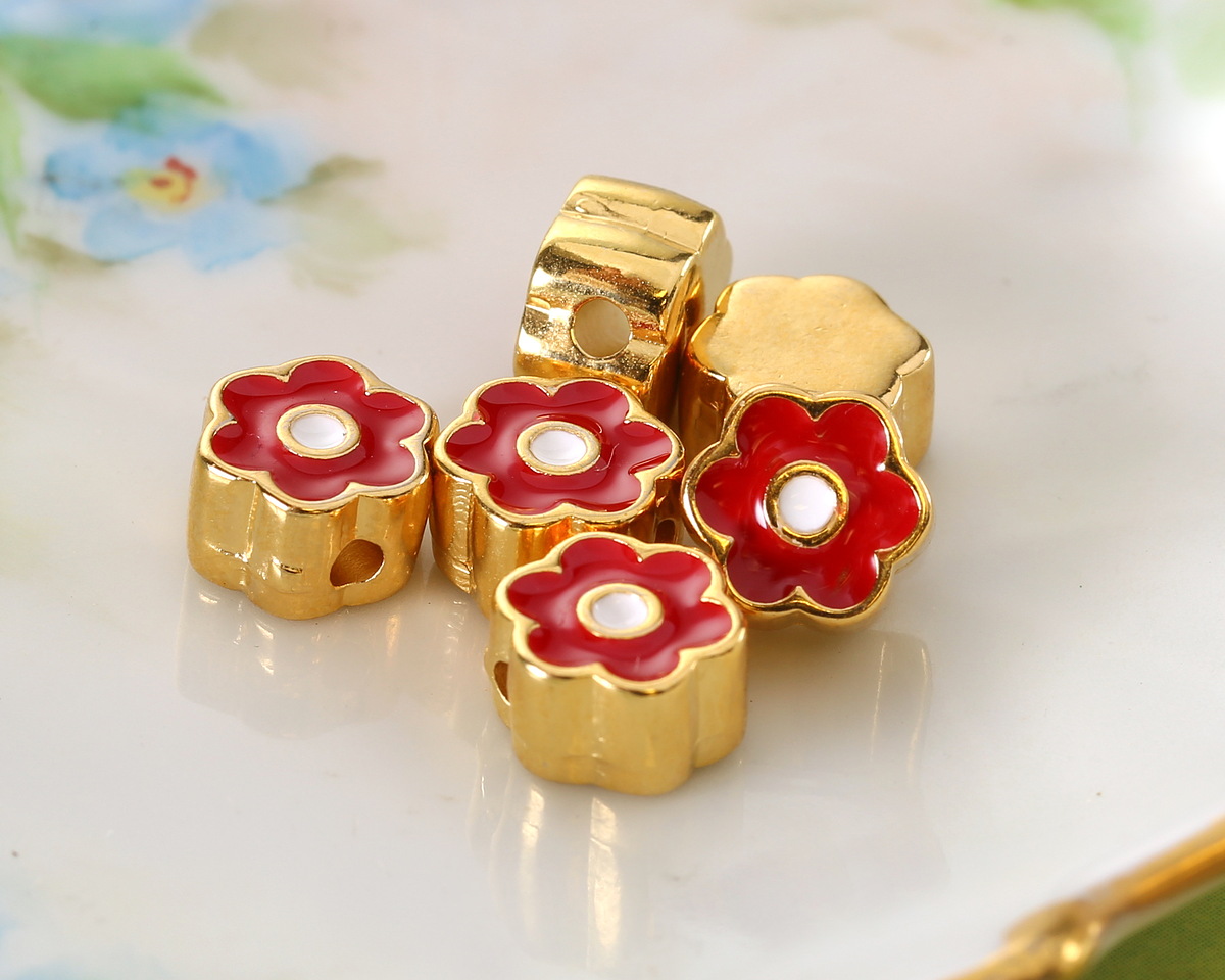 24K Gold (plated) Red/White Enamel Daisy Bead 8mm
