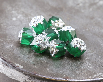 Czech Glass Emerald w/ Silver Lantern 6mm