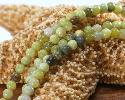 Olive Jade (Light Multi) Round 4mm