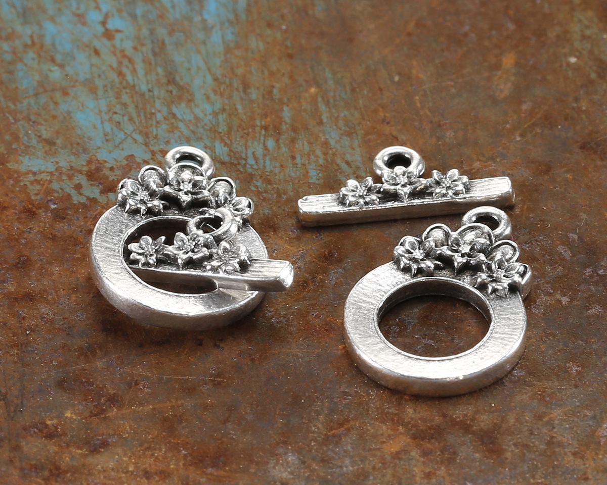 TierraCast Antique Silver (plated) Blossom Toggle Clasp 21x14mm, 17mm Bar