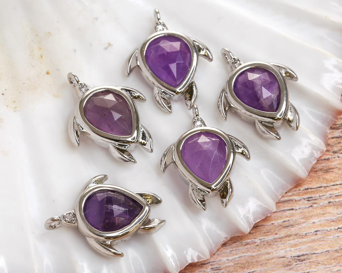 Amethyst w/ Silver Finish Sea Turtle Focal 15x19mm