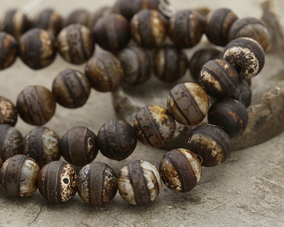 Tibetan (Dzi) Agate Matte Dark Round 12mm