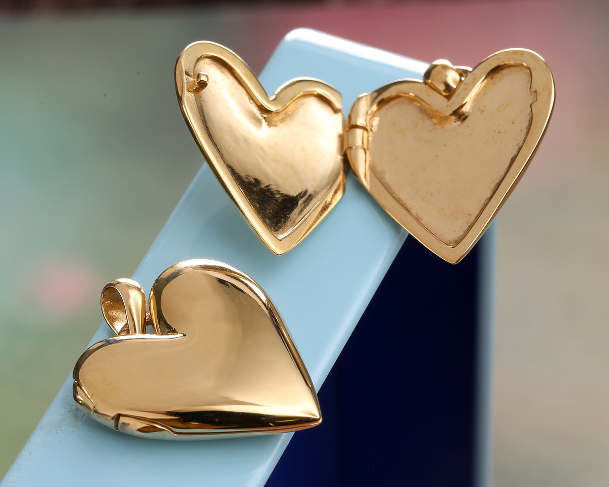Nina Designs Large Bronze Heart Locket 24x30mm