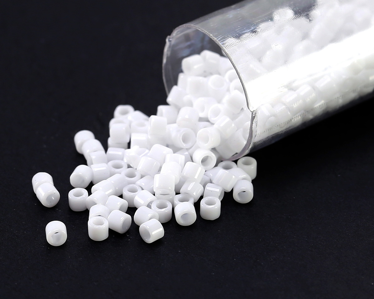 Miyuki Delica White (DMB0200) 10/0 Seed Bead