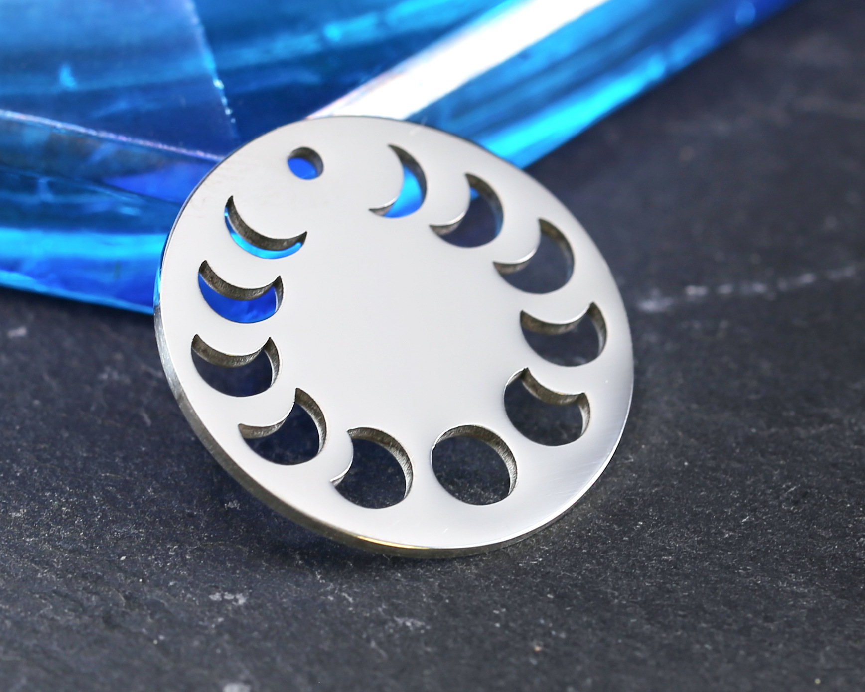 Stainless Steel Round Moon Phases Pendant 23mm
