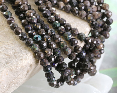 Black Opal Microfaceted Round 4mm