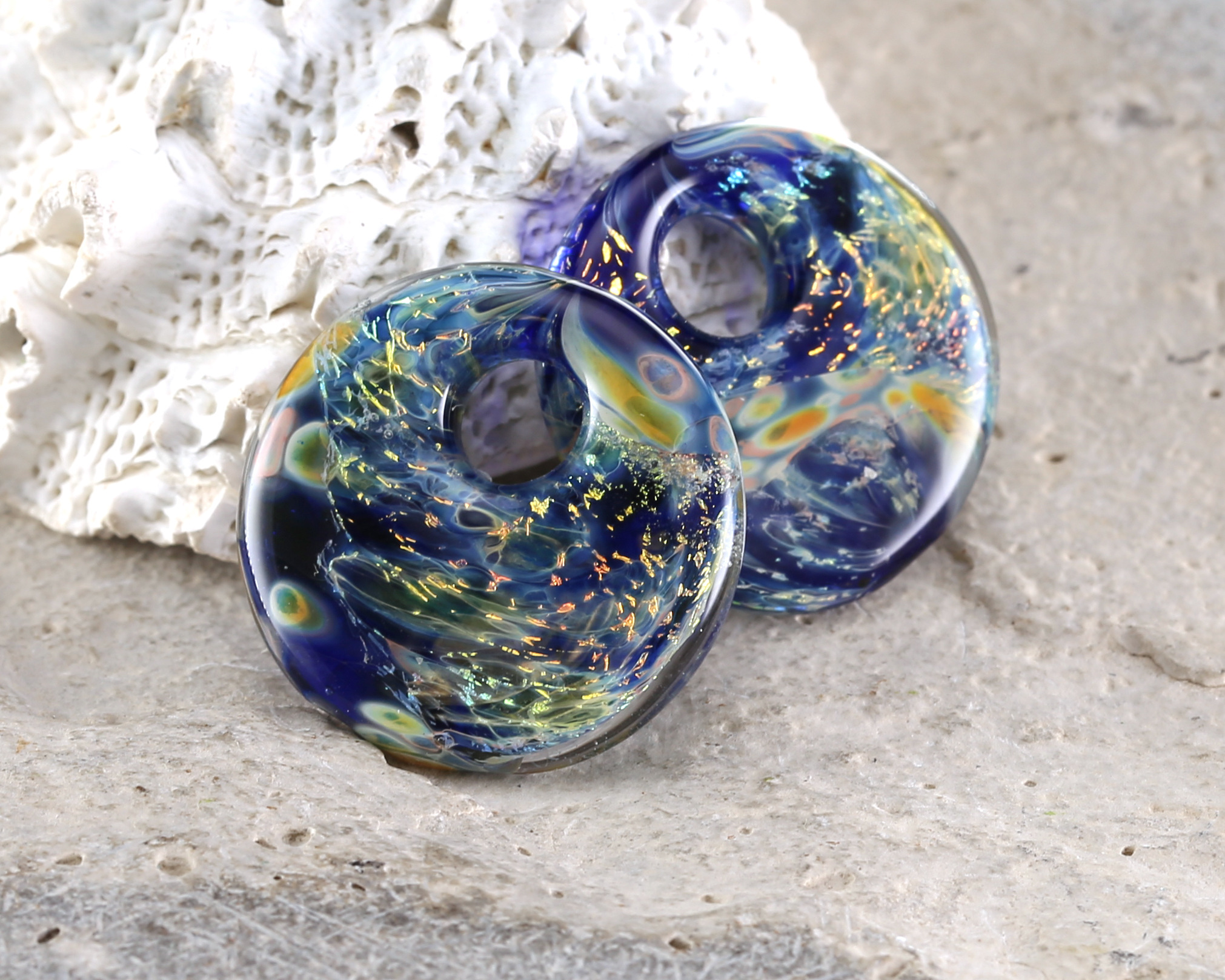 Unicorne Beads Glass Midnight Skies Small Halo Disk 20mm