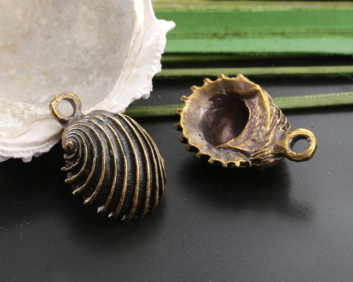 Mykonos Antique Brass (plated) Cockle Shell Focal 14x21mm
