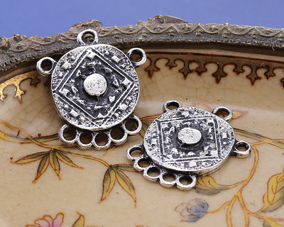 Mykonos Antique Silver (plated) Medallion Multi-Ring Chandelier Focal Link 25x28mm