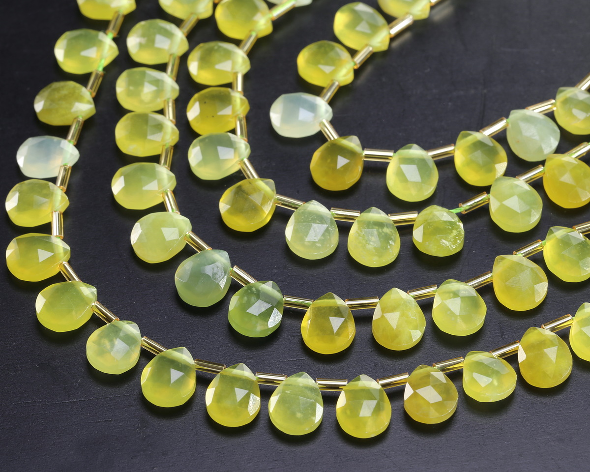 Serpentine (natural) Microfaceted Teardrop 8x10mm