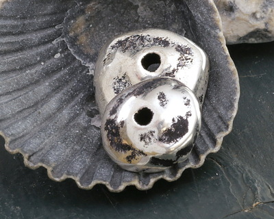 Mykonos Metalized Ceramic Antique Silver Washer 19-20mm