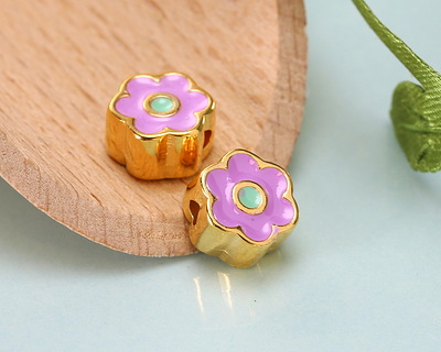24K Gold (plated) Lilac/Green Enamel Daisy Bead 8mm