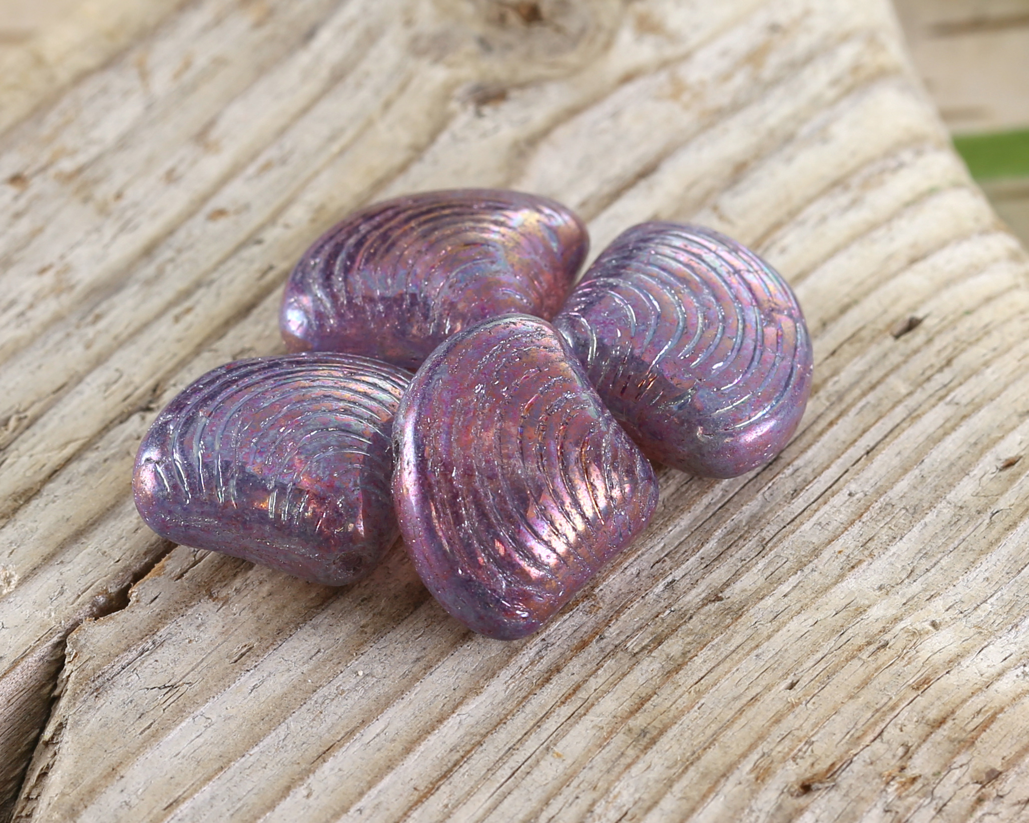 Czech Glass Thistle w/ Metallic Purple Finish Clam Shell Bead 15x18mm