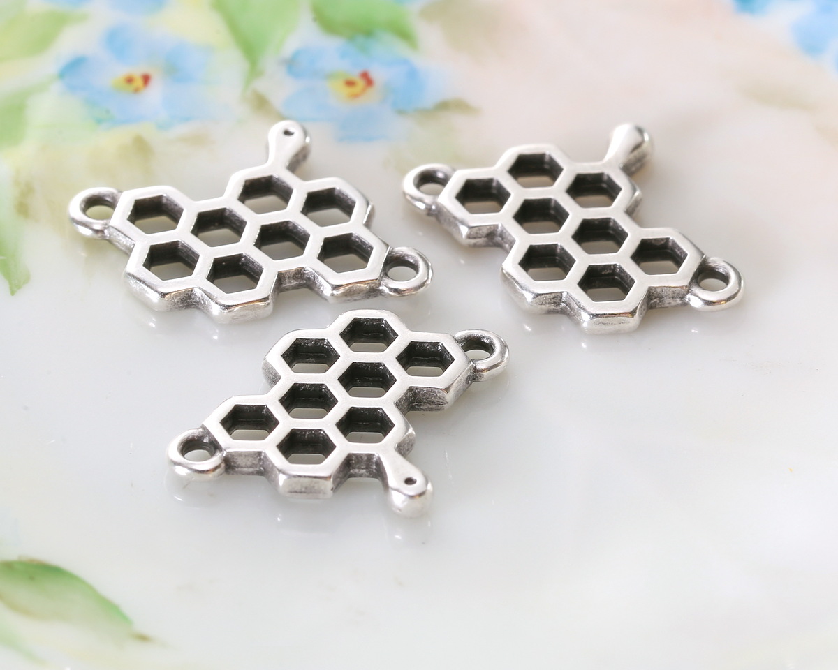 Antique Silver (plated) Dripping Honeycomb Focal Link 21x15.5mm