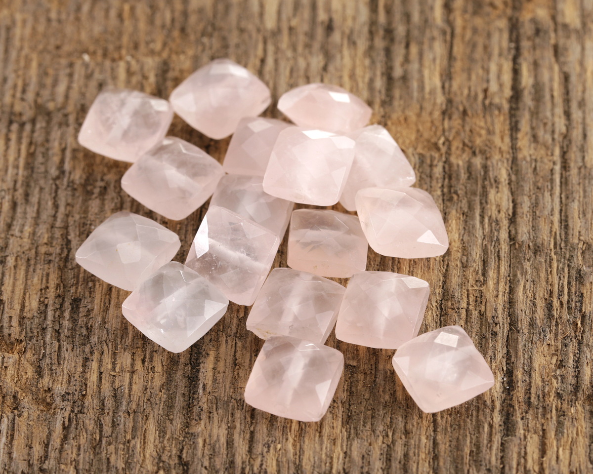 Madagascar Rose Quartz (A) Microfaceted Square 8mm