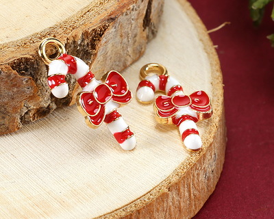 Enamel Candy Cane w/ Red Bow Focal 10x20.5mm