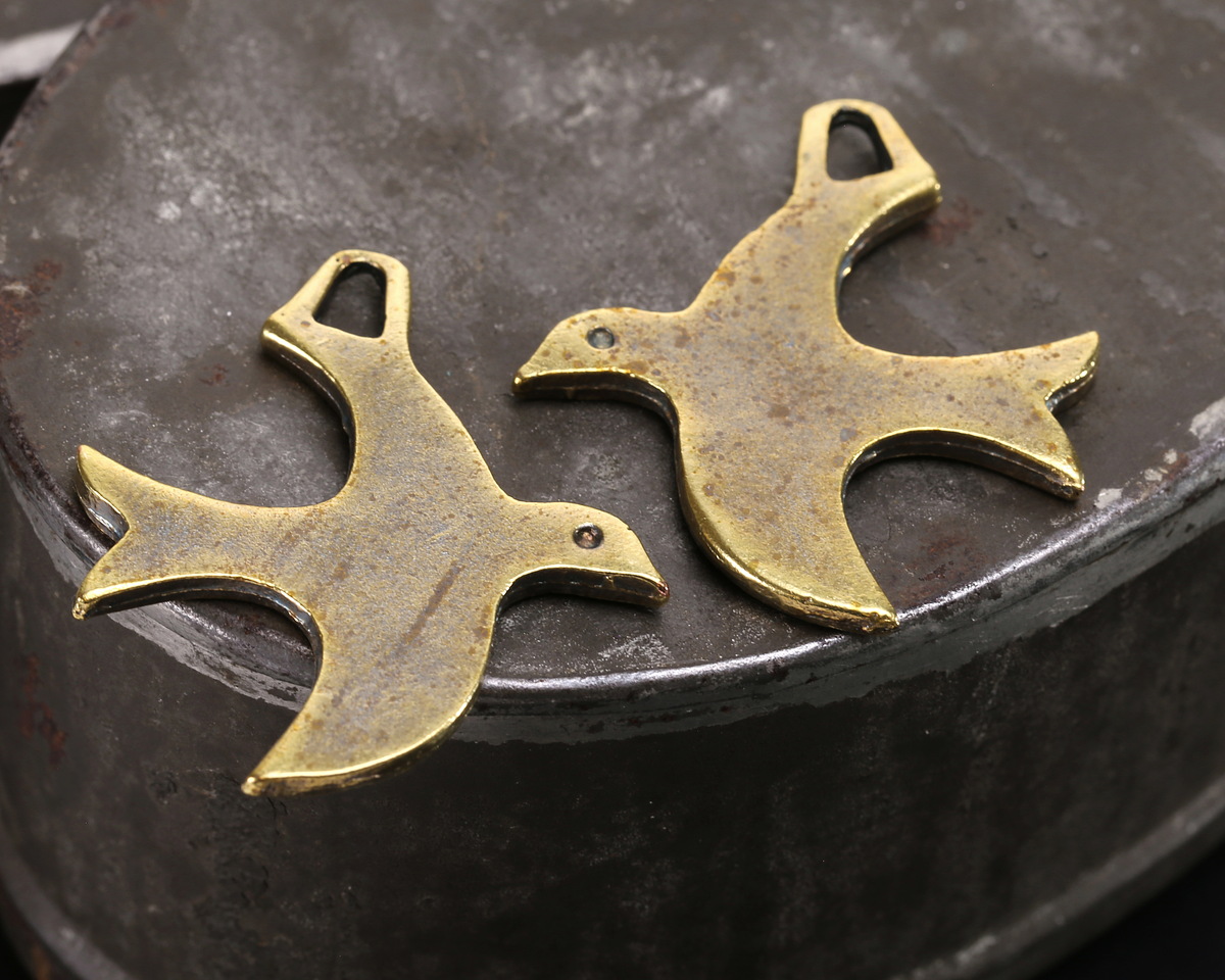 Mykonos Antique Brass (plated) Escher Bird Focal 43x35mm