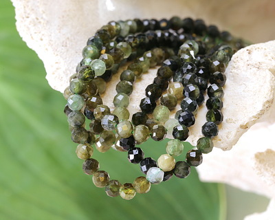 Green Tourmaline Ombré Microfaceted Round 4mm