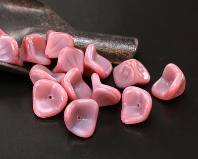 Czech Glass Pink & Lavender Silk Bellflower 12x9mm
