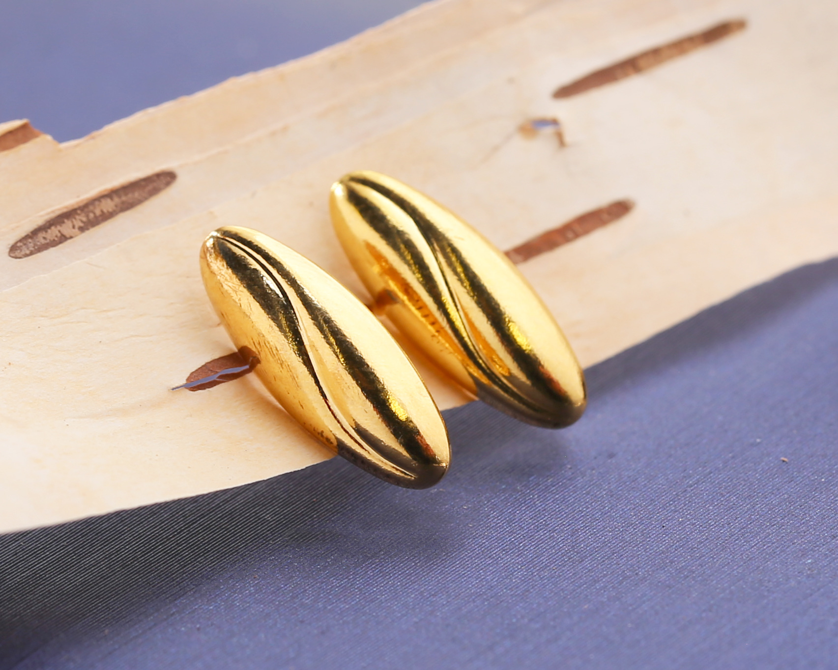 Gold (plated) Drop Earring w/ Loop, Stainless Steel Post 13.5mm