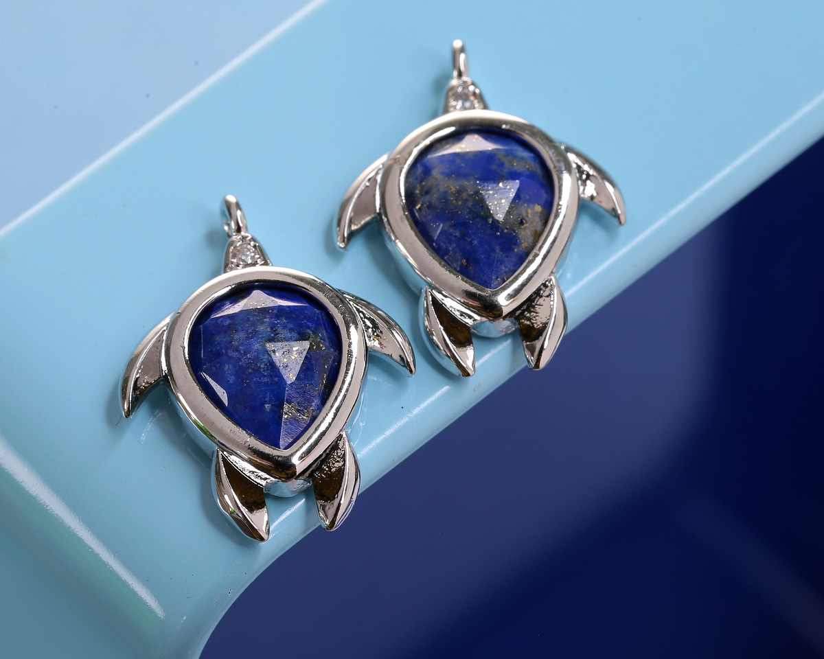 Lapis w/ Silver Finish Sea Turtle Focal 15x19mm