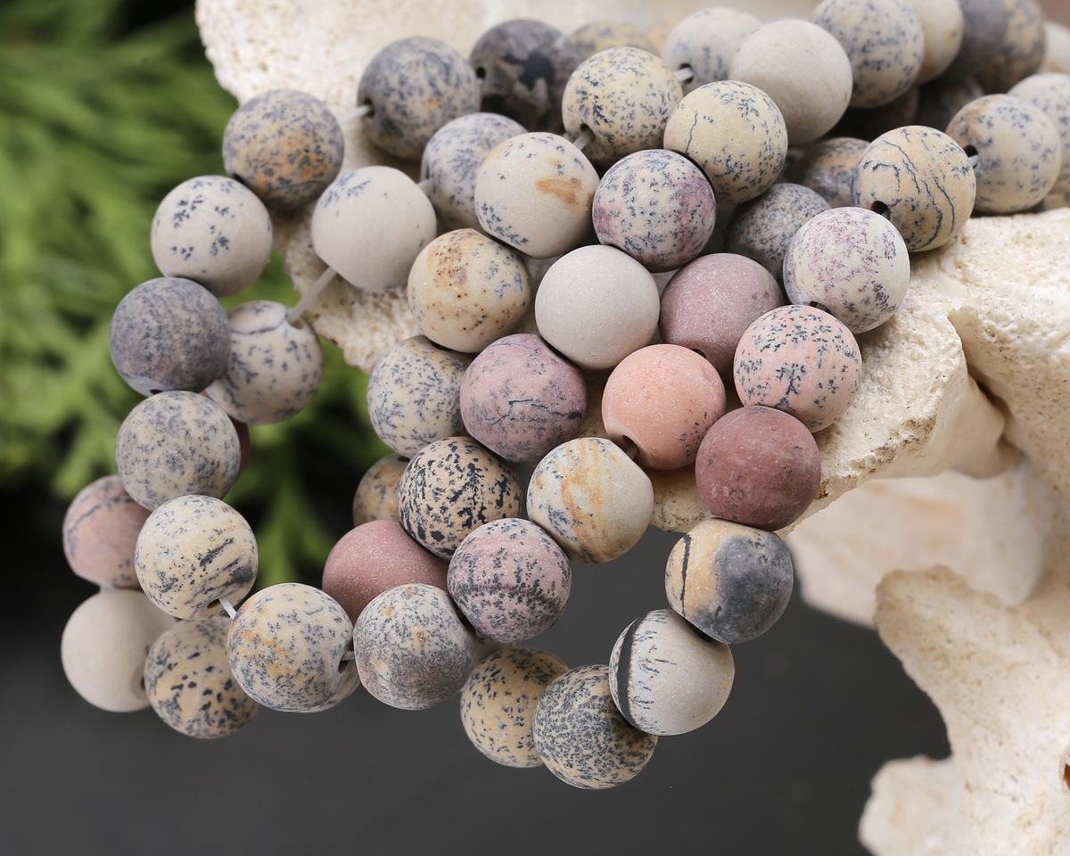 Artistic Stone (matte-dark) Round 8mm