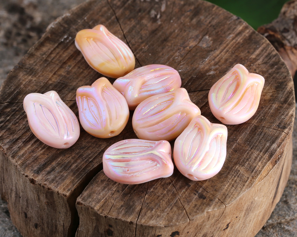Czech Glass Peppermint Twist AB Tulip 16x12mm