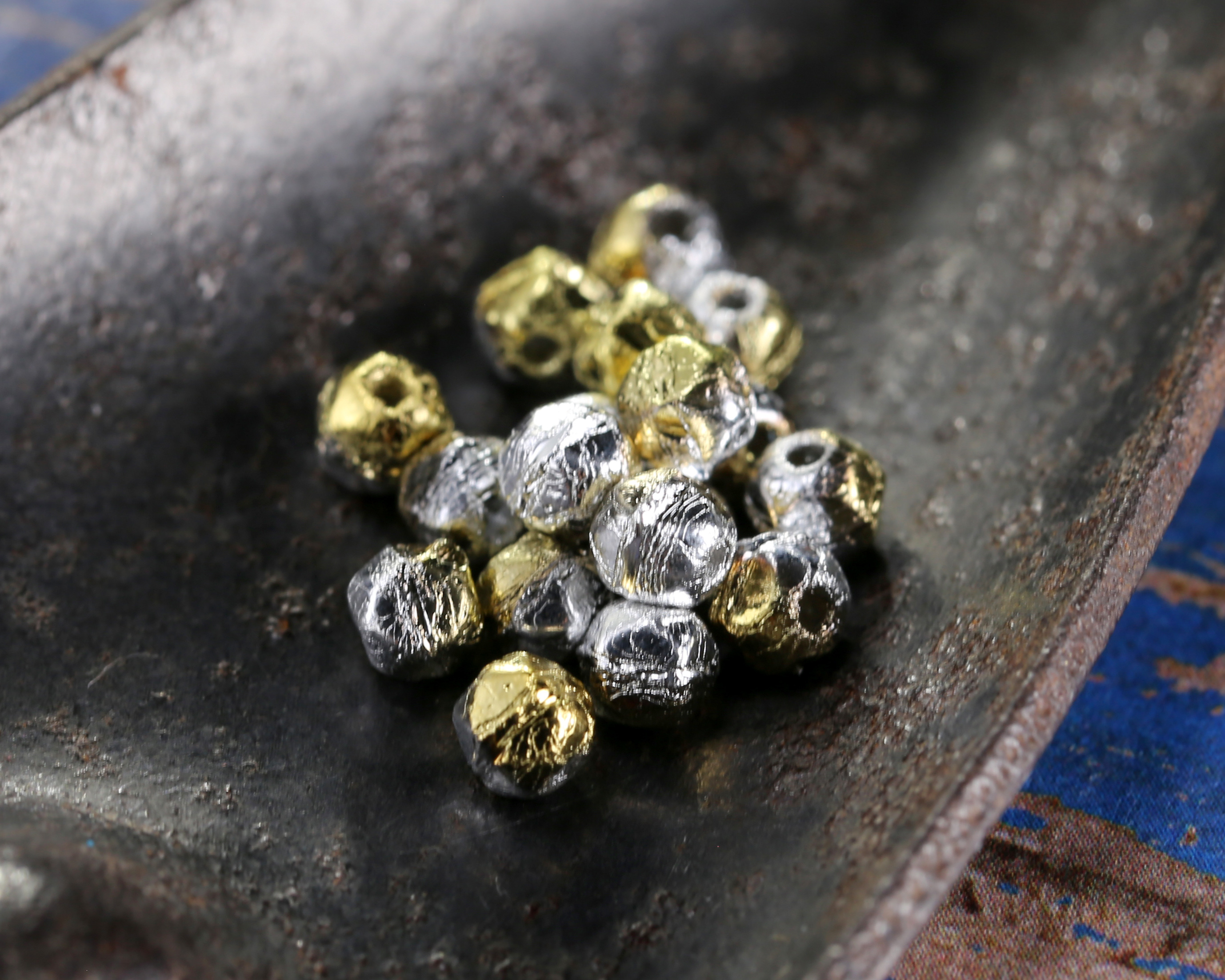 Czech Glass Silver & Gold English Cut Round 3mm