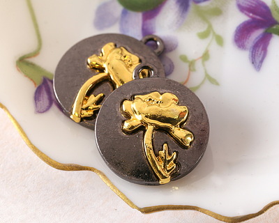Poppy Two-Toned Gunmetal & Gold Finish Round Focal 17.5x20.5mm