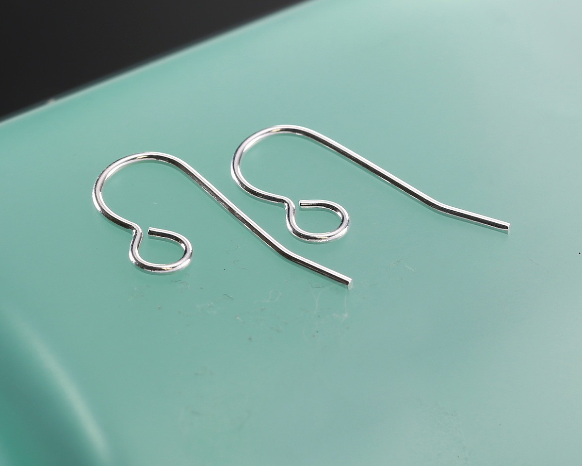 Silver (plated) Earwire w/ Loop 20x8mm