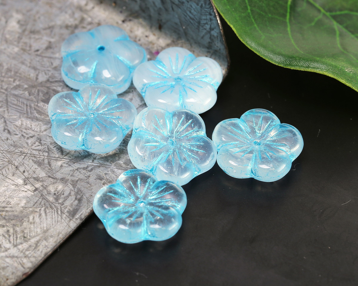 Czech Glass Crystal w/ Blue Wash Flower 14mm