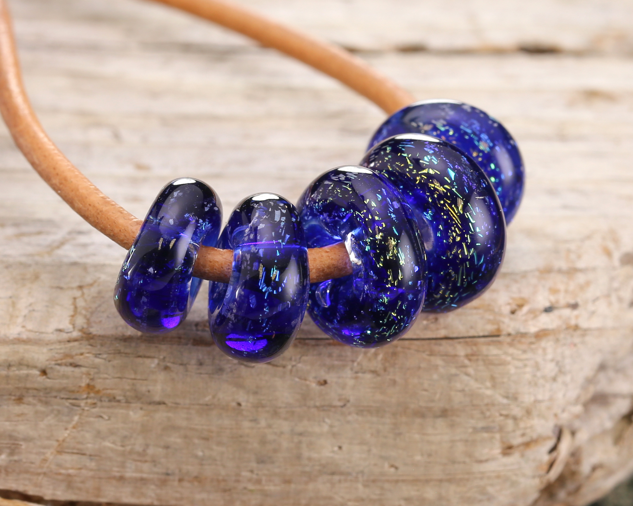 Unicorne Beads Glass Barbados Donut 4-6x9-11mm