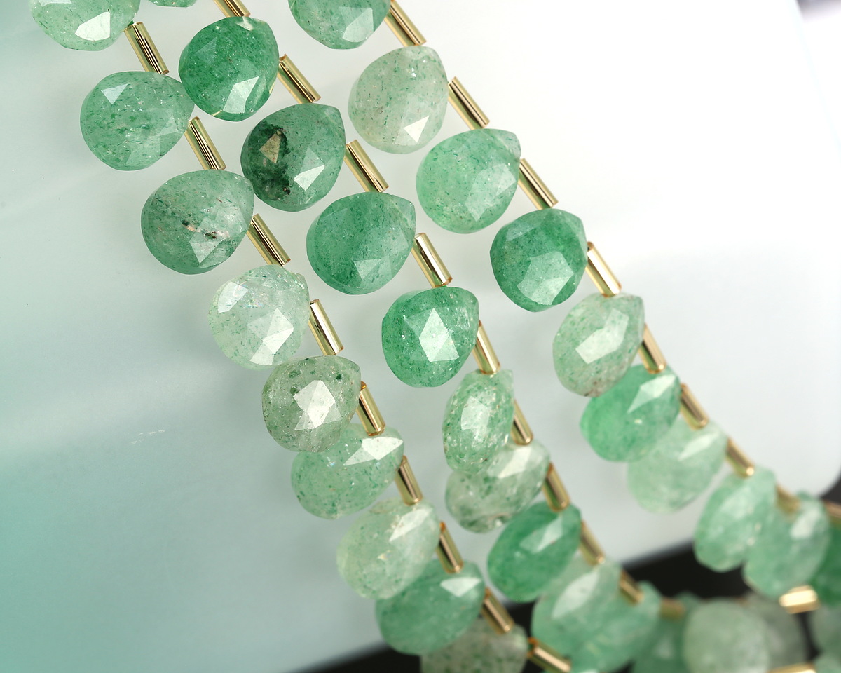 Green Strawberry Quartz (A) Microfaceted Teardrop 8x10mm