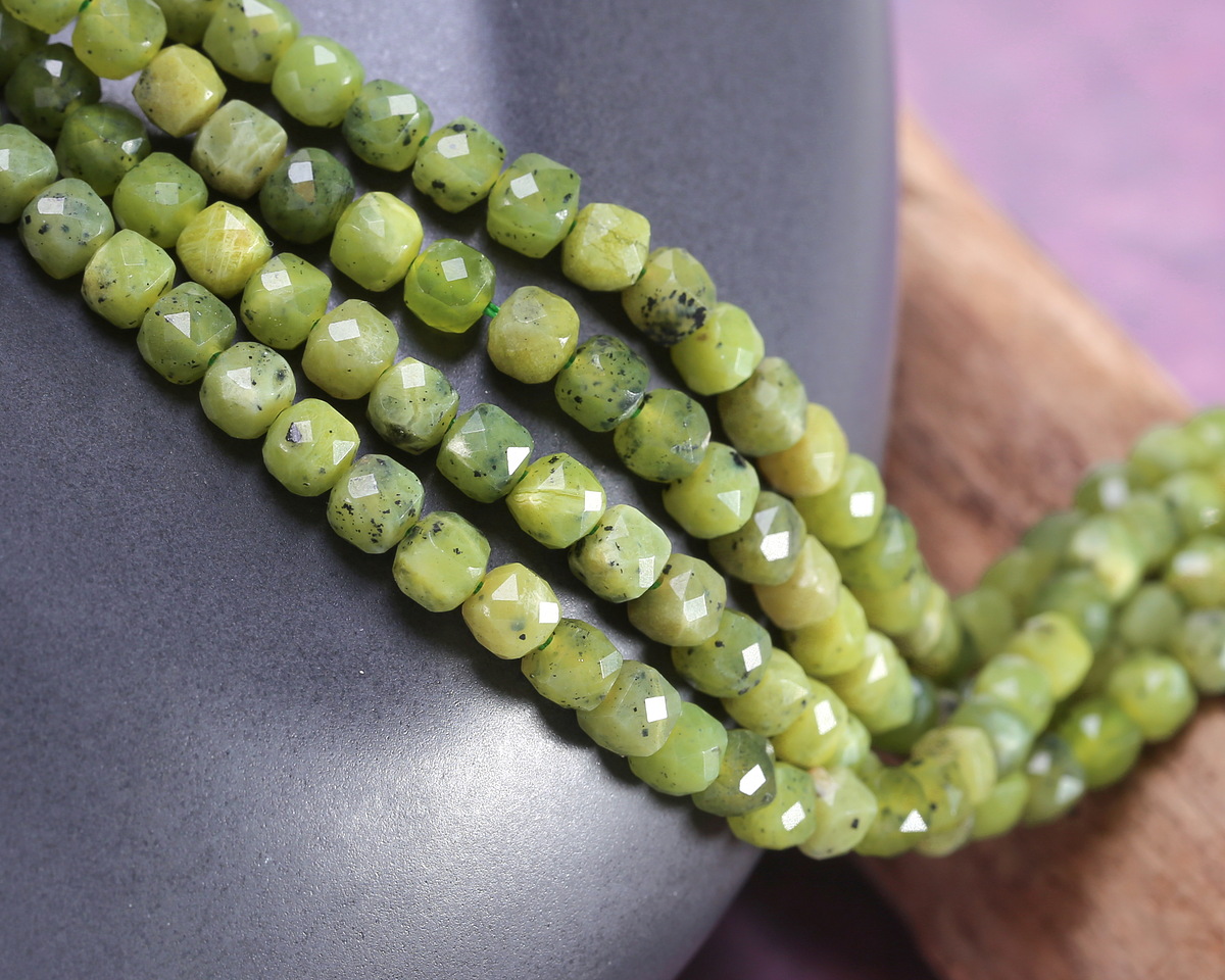 Canadian Jade Microfaceted Cube 4mm