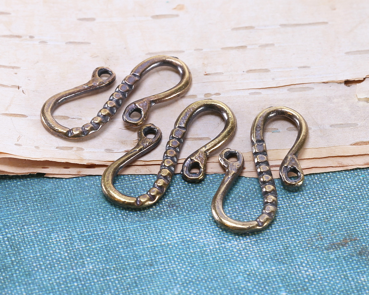 Mykonos Antique Brass (plated) Pebbles S-Hook 24x12.5mm