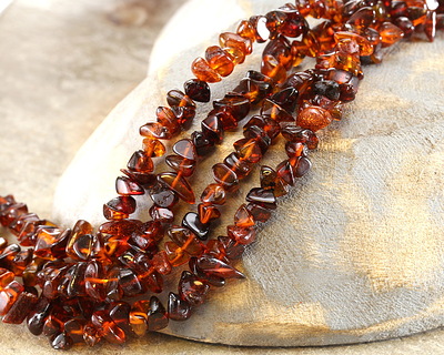 Dark Red Amber (A) Chips 2-5x5-12mm