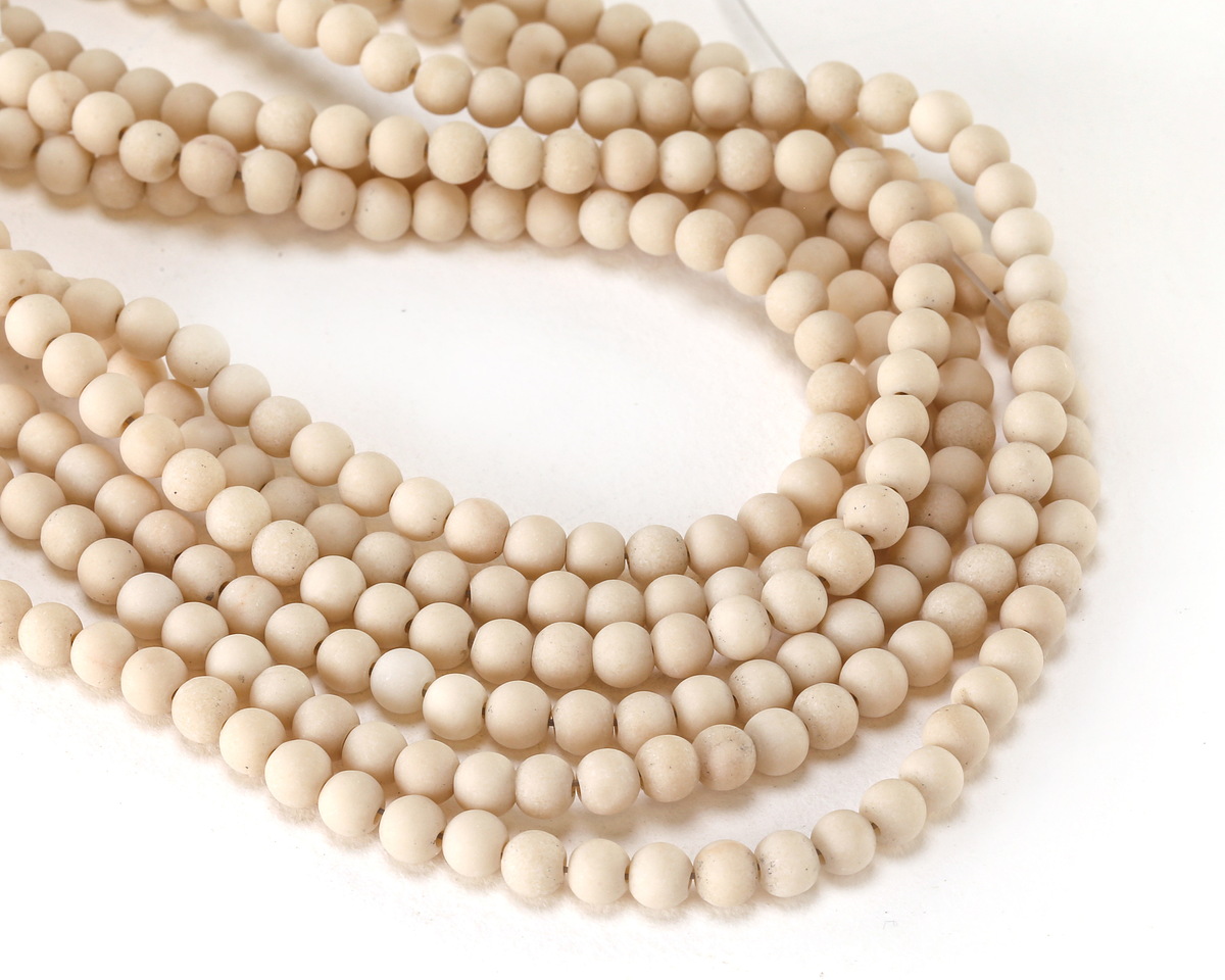 River Stone (Matte) Round 4mm