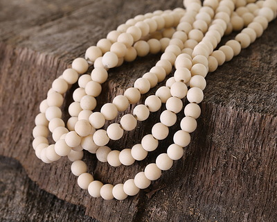 River Stone (Matte) Round 4mm
