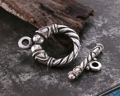 Mykonos Antique Silver (plated) Ornate Roped Toggle Clasp 28x21mm, 25mm Bar