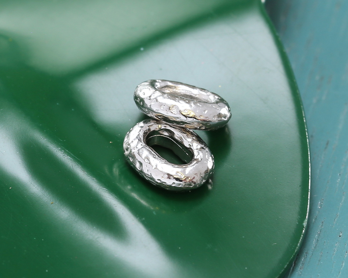 TierraCast White Bronze (plated) Distressed Oval 8x6.5mm