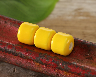 Yellow Porcelain Barrel 9x10mm
